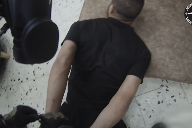 لحظة الاعتقال