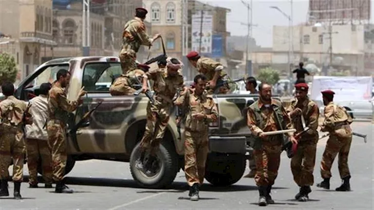 الجيش اليمني ينفذ أكثر من 20 غارة قوية تستهدف مراكز الحوثيين في محافظة البيضاء لتعزيز الأمان والاستقرار