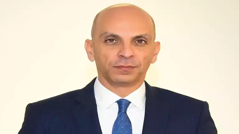 بعد مغادرته منصبه، السفير تميم خلاف يروي ذكرياته الإنسانية والمهنية بعد عامين مميزين