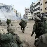 قوات الاحتلال تٌفجر منزل أسير فلسطيني بزعم تنفيذ عملية دهس