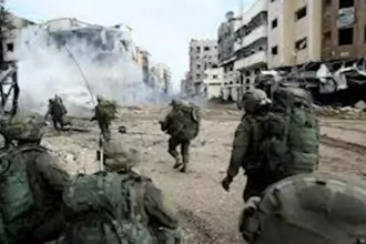 قوات الاحتلال تٌفجر منزل أسير فلسطيني بزعم تنفيذ عملية دهس