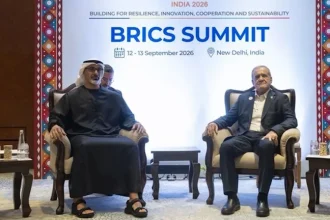 ولي عهد أبوظبي يلتقي الرئيس الإيراني في قمة هندية بارزة.. تفاصيل اللقاء وتداعياته على العلاقات الثنائية