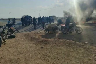 سوريا تشهد احتجاجات واسعة تطالب بإقالة وزير الطاقة إثر ارتفاع أسعار الوقود وتفاقم الأزمات الاقتصادية