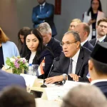 وزير الخارجية يستضيف مائدة مستديرة رفيعة المستوى حول التعافي المبكر في غزة