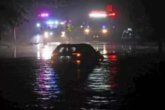 آلاف الأمريكيين بلا كهرباء.. المياه تغمر طرق نيوجيرسي بسبب "نور إيستر"