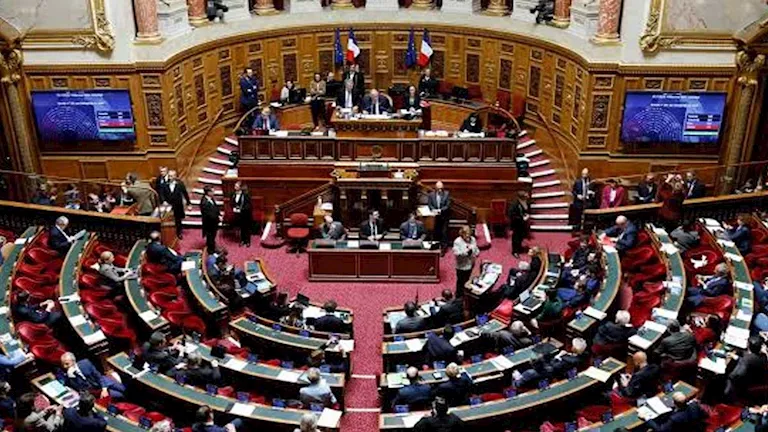 اليمين المتطرف في فرنسا يحقق مكاسب تاريخية في انتخابات مجلس الشيوخ