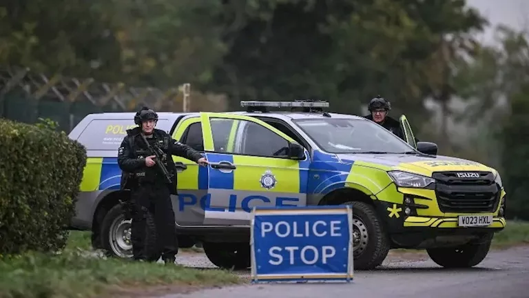 بريطانيا تكشف مفاجأة في حادث قاعدة "فيرفورد": قد يكون نُفذ عبر وكلاء.. والإفراج عن 5 معتقلين