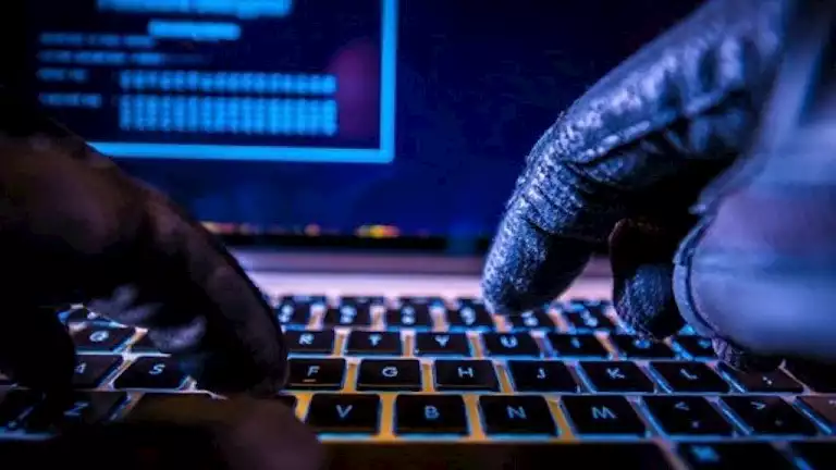 خسائر بالملايين.. هجوم سيبراني يستهدف مئات المتاجر الكبرى في فرنسا