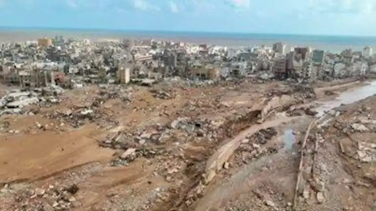 استمرت ساعتين ونصف.. مصرع شخصين بسبب أمطار غزيرة في طرابلس
