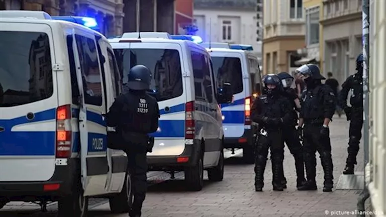 بعد رئيس المخابرات الألمانية.. مسؤولين وقادة اتُهموا بالخيانة والتخابر ضد بلادهم