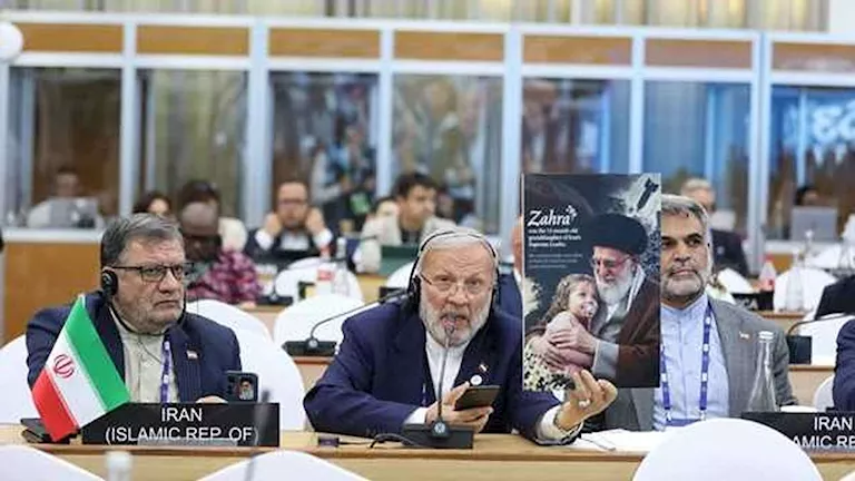 رئيس الوفد البرلماني الإيراني يهدد ترامب ونتنياهو: لينتظرا العقاب على جرائمهما